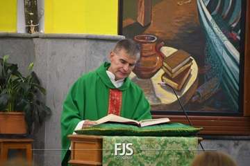 Lomo Magullo le da la bienvenida a su nuevo párroco/Francisco Javier Santana.